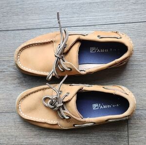 Sperry Tan Boat Shoes with Moccasin Construction and Rawhide Laces